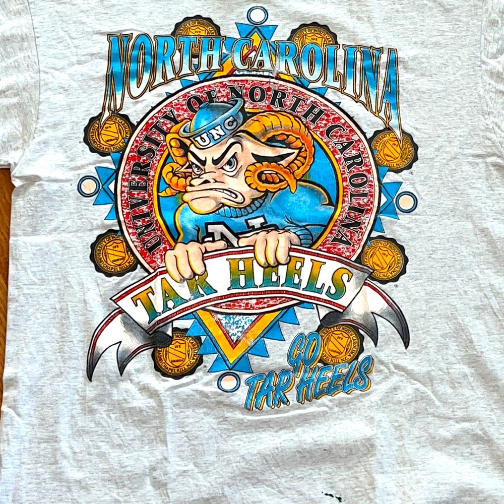 💥SOLD Vintage Carolina Tar Heels T-shirt